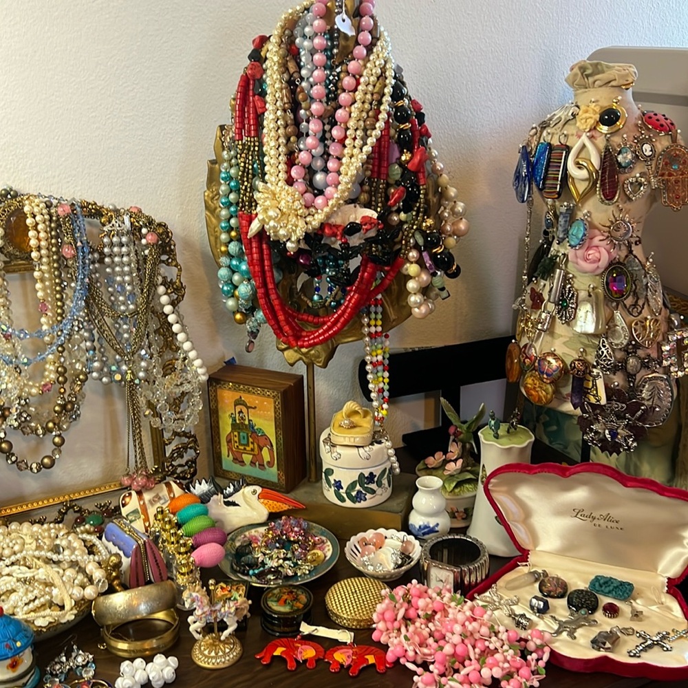 Jewelry Live Show Listing